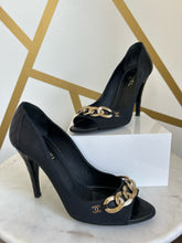 Chanel Size 40 Black Shoes